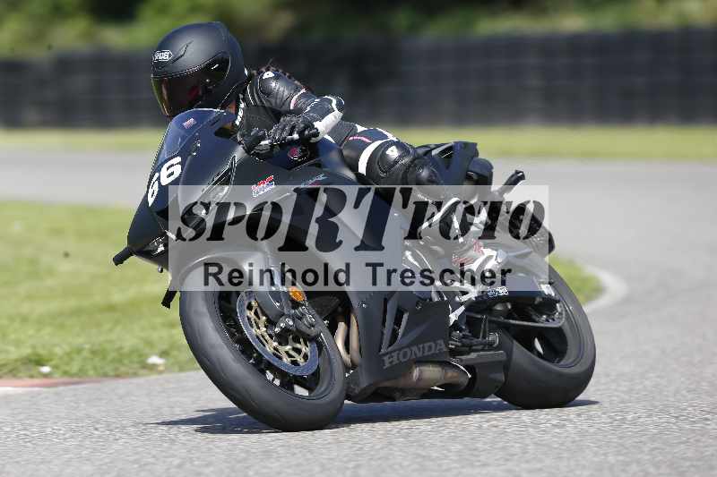 /Archiv-2025/42 07.08.2025 Peter Studer Girls Day ADR/Gruppe pink/66